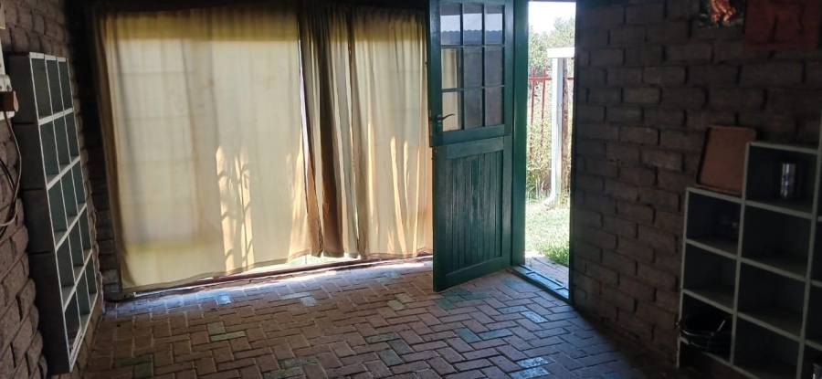 5 Bedroom Property for Sale in Olive Hill Free State
